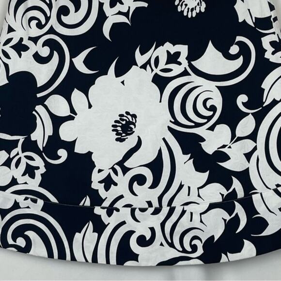 White House Black Market Black W White Floral Pleated Skirt Size 6 - Picture 6 of 11